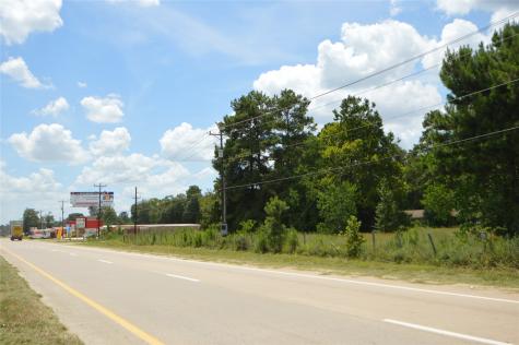 18286 Highway 59 New Caney TX 77357
