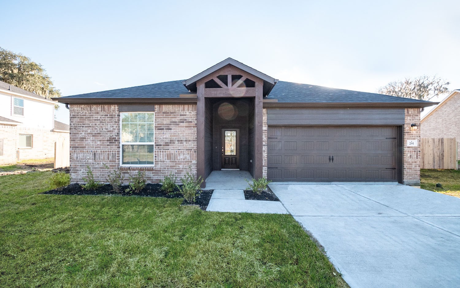 281 Twin Lakes Boulevard W West Columbia TX 77486