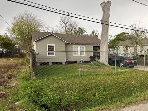 4043 Europa Street Houston TX 77022