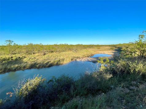 1000 Creek 116 Ballinger TX 76821