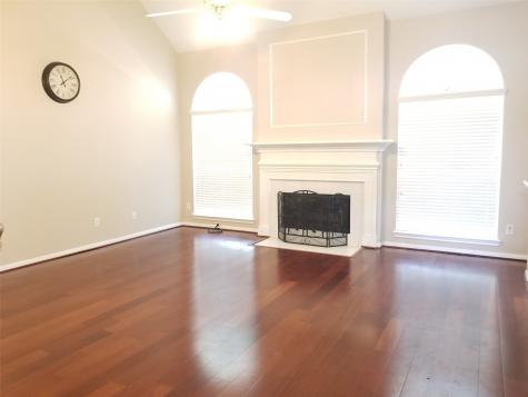 810 Lakespur Drive Sugar Land TX 77479