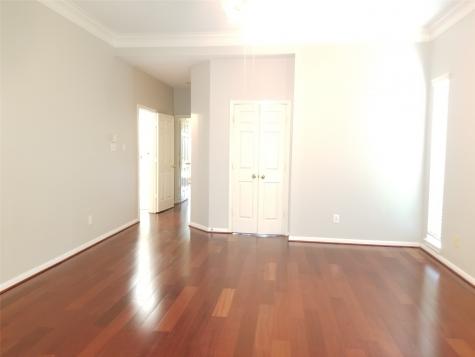 810 Lakespur Drive Sugar Land TX 77479