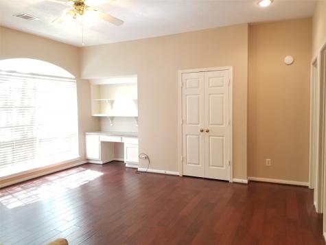 810 Lakespur Drive Sugar Land TX 77479