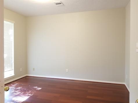 810 Lakespur Drive Sugar Land TX 77479